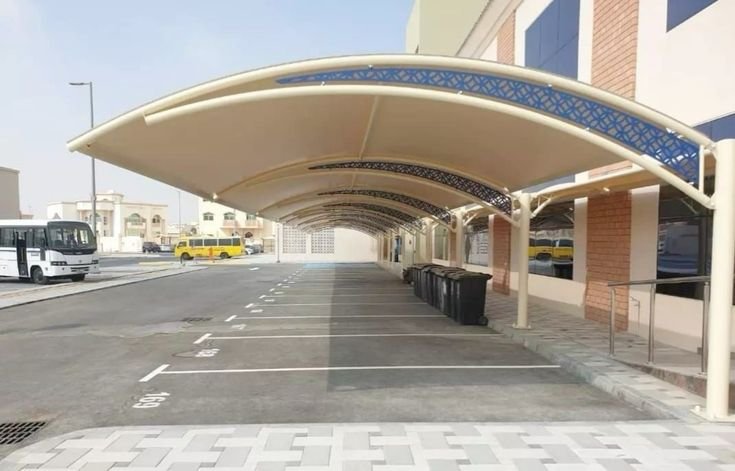 مظلات مواقف سيارات